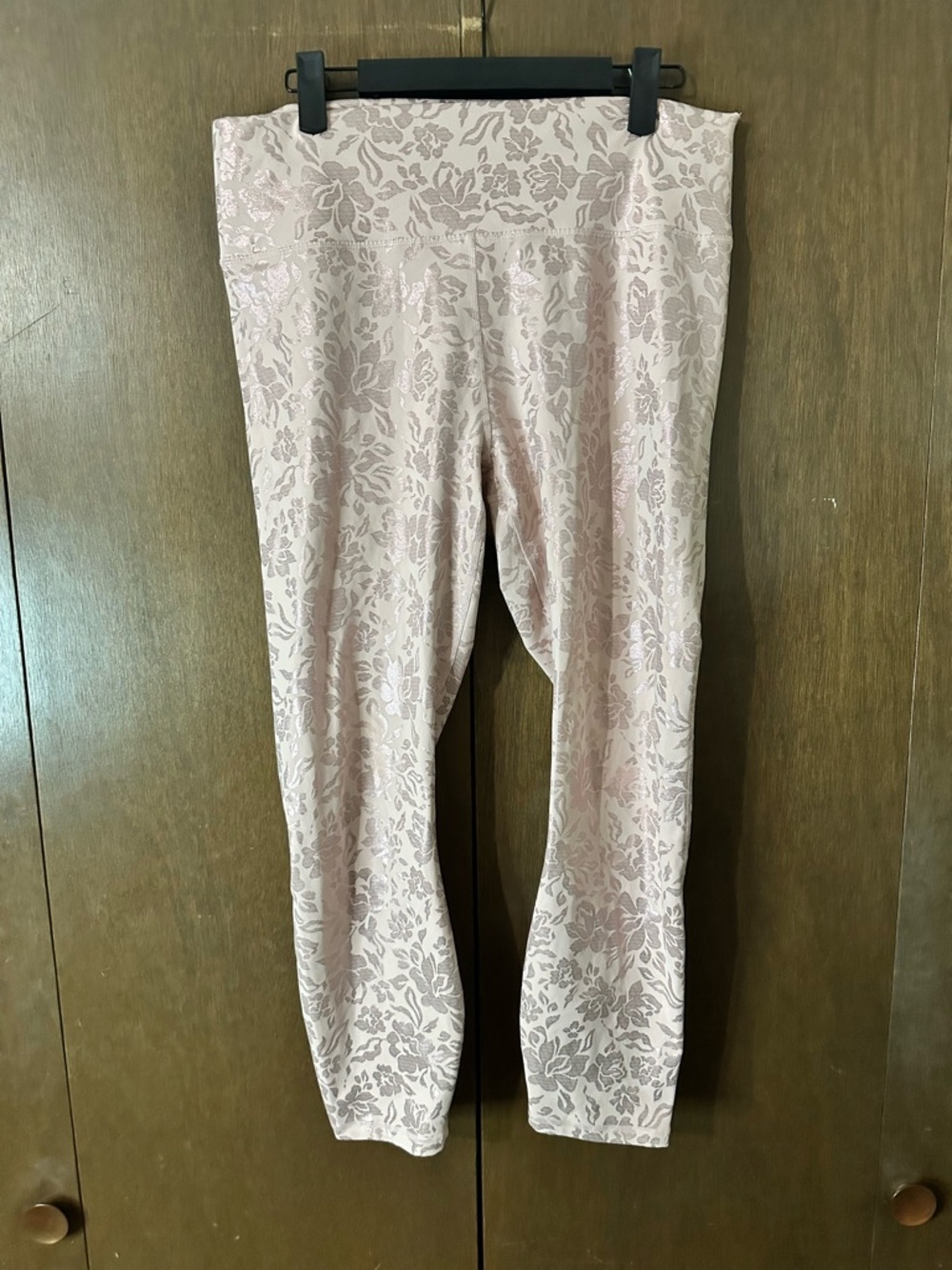 Fabletics Leggings High-Waisted Printed PureLuxe 7/8 Pink Shimmer Floral Size XL - Picture 2 of 10